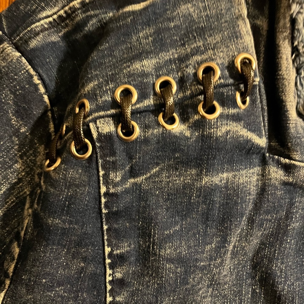 Pyramid Collection Denim Jacket - Picture 5 of 15